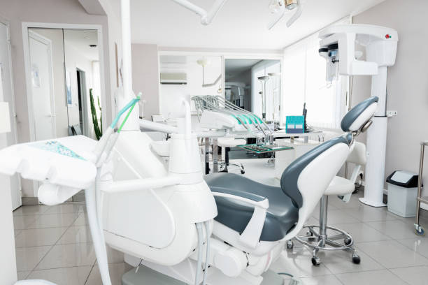 well maintained dental operatory equipment